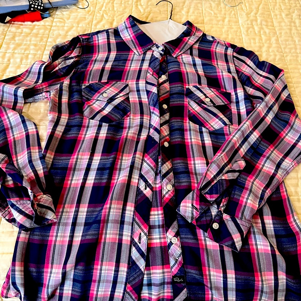 Rails large pink plaid button down shirt. Preppy/cute.